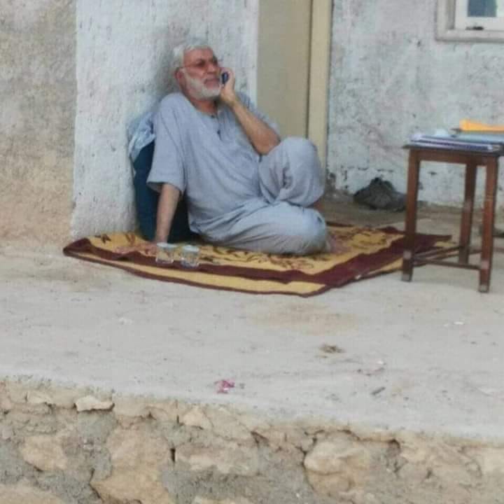 عندما رأيت الكلاب تتراقص بالشوارع
أيقنت ان هناك أسد قضى نحبه
#جمال
#هيبة_والأسم_يسطر