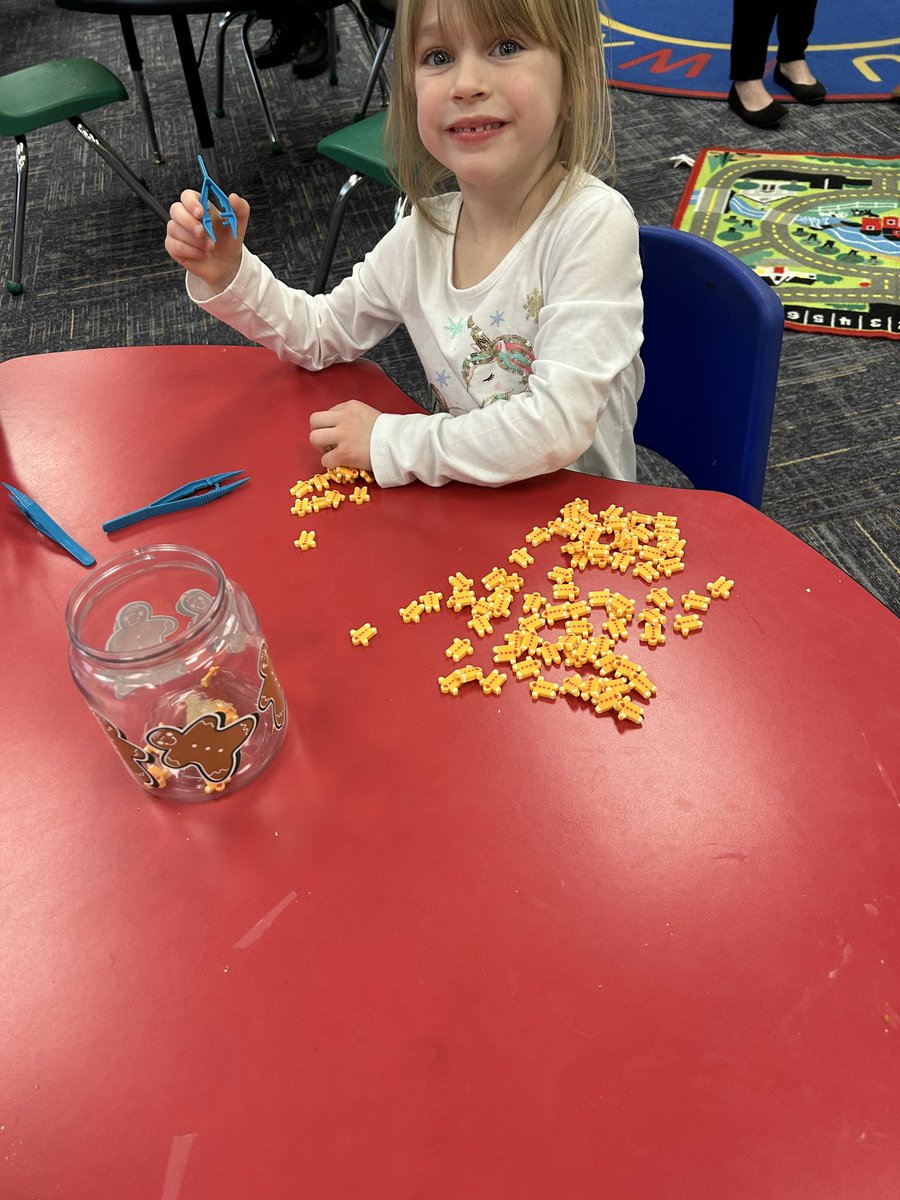 MWCSD_Valley's tweet photo. Physics and fine motor skills were on the agenda for today! https://t.co/PyFvT55srA