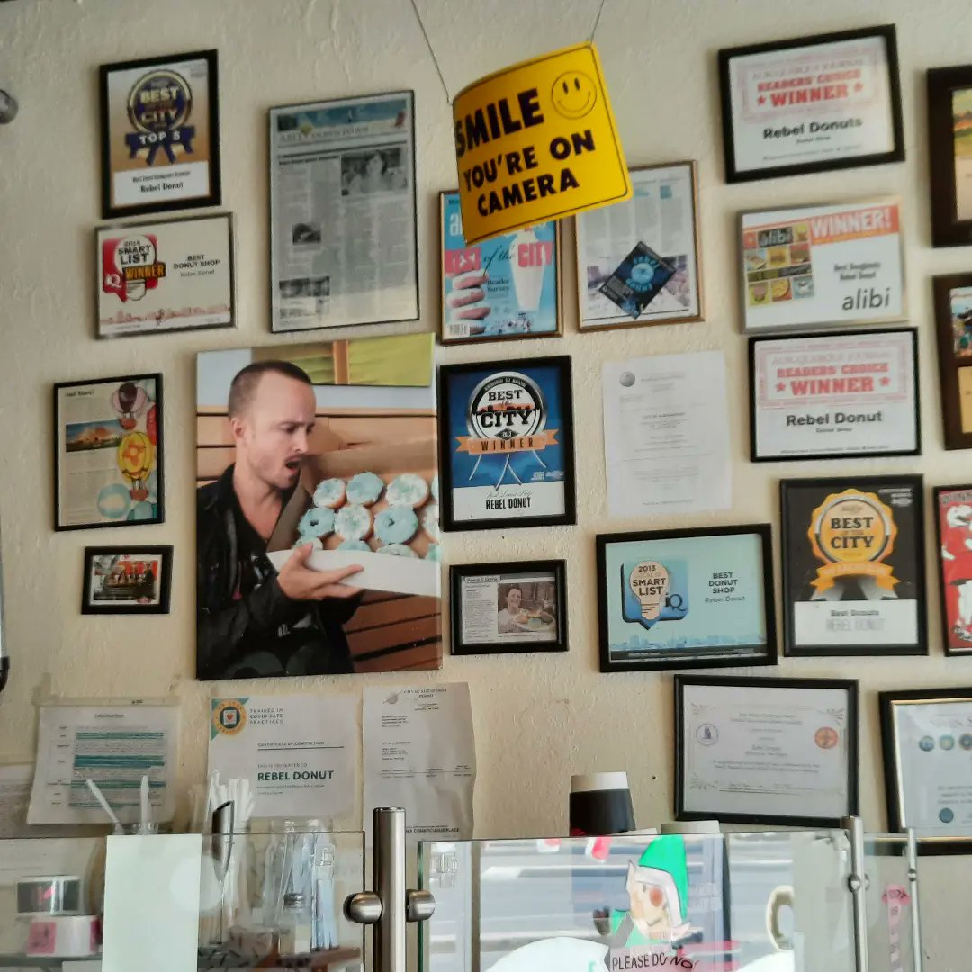 jondahutt's tweet photo. What a treat at Rebel Donuts! ππ
#BreakingBad #RebelDonuts #donuts #breakfast https://t.co/QtX8SEYoO7