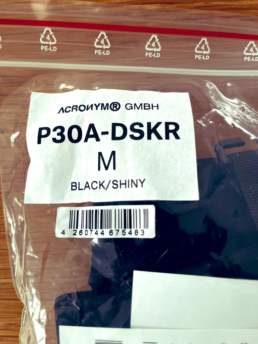 gagagagagagagav's tweet photo. 1日に注文してもう届きました😊
P30A-DSKR-BKS #acrnm #acronym #dankeschöngozaimasu #アクロニウム #coevo https://t.co/wy21tIq4od