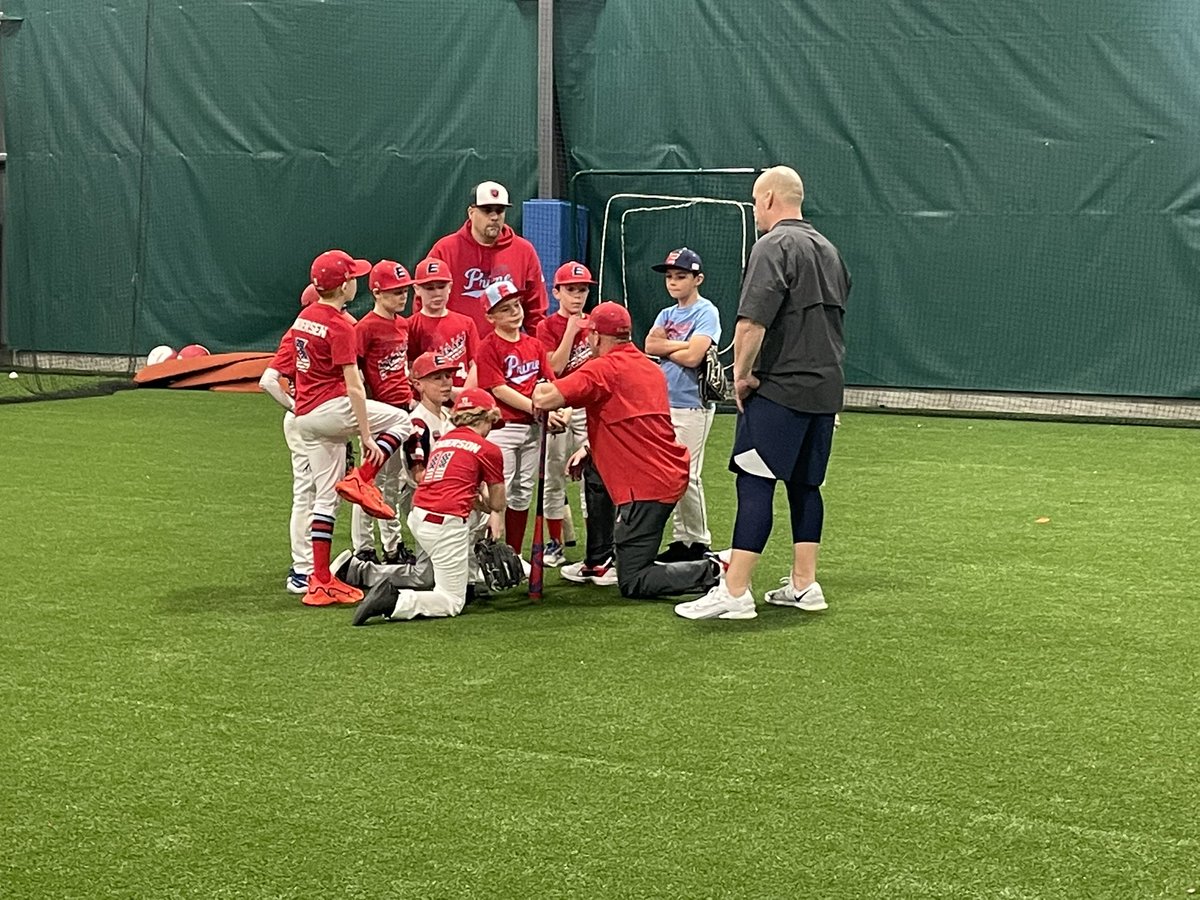 DerekLarson4658's tweet photo. Day 1 #Buildingchampions #Primebaseball @PrimeGold2031 @EAA_Baseball @elkhorntraining https://t.co/usXCwkxGeC