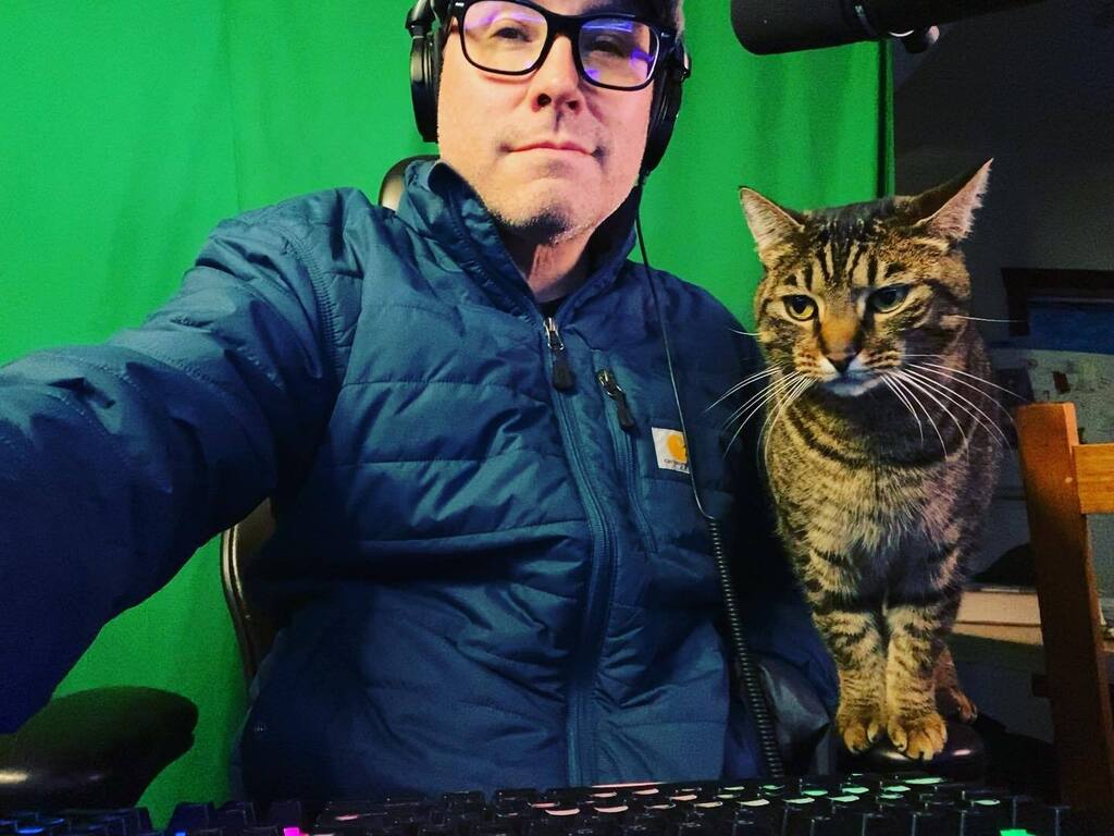 johnnybeane's tweet photo. With Ned.
#nedsays #cats #nedthecat #CatsOfinsta #CatsOninsta #nedsofinsta #santacruz #catsofsantacruz #johnnybeane #johnnybeanetv #Caturday #caturdaynight #catsoftwitter https://t.co/c8W2plnXva https://t.co/f8g8funP9j
