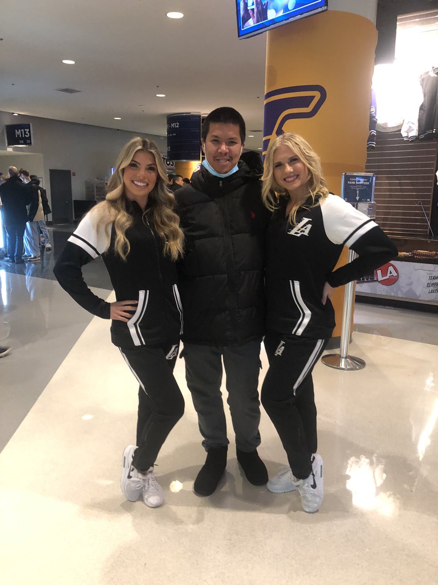 It is awesome to be at @Lakers v @MiamiHEAT before I head home to Australia and it is great to have a photo with @LakerGirls #LakeShow #lakeshowlive
