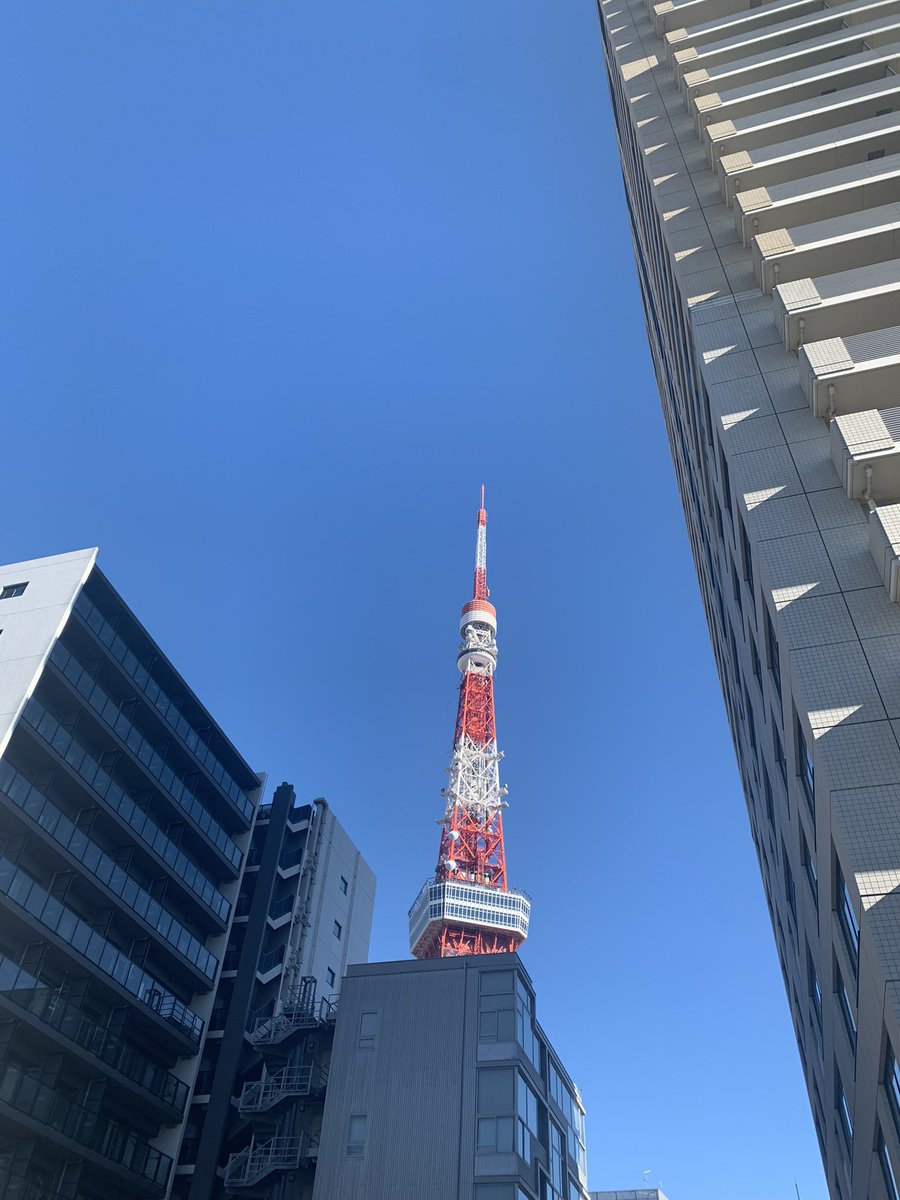 atone_valley_FM's tweet photo. 🎍謹賀新年🎍
本年もよろしくお願いします🤲🏻☺️
加工なしの青空🗼!!
#studio_a_tone
#recordingstudio
#soundvalley
#都内レコーディングスタジオ https://t.co/ehxPNoXQRZ