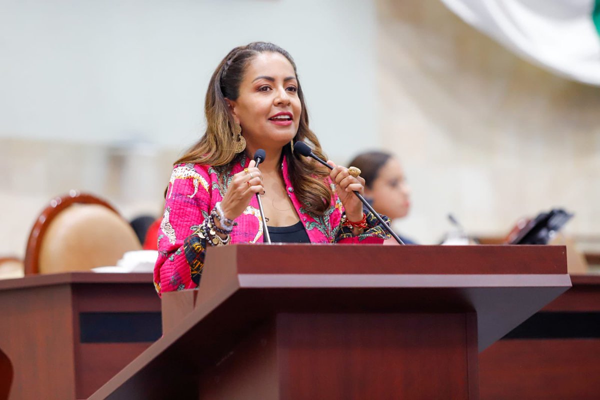 marianabenitezt's tweet photo. ¡Oaxaca ocupa el 5to lugar NACIONAL EN FEMINICIDIOS y eso tiene que CAMBIAR! 

Actualmente el Sistema Estatal de Prevención, Atención, Sanción y Erradicación de la Violencia de Género no cuenta con los elementos necesarios para atender los factores de riesgo para las mujeres. https://t.co/k8dHvWN59T