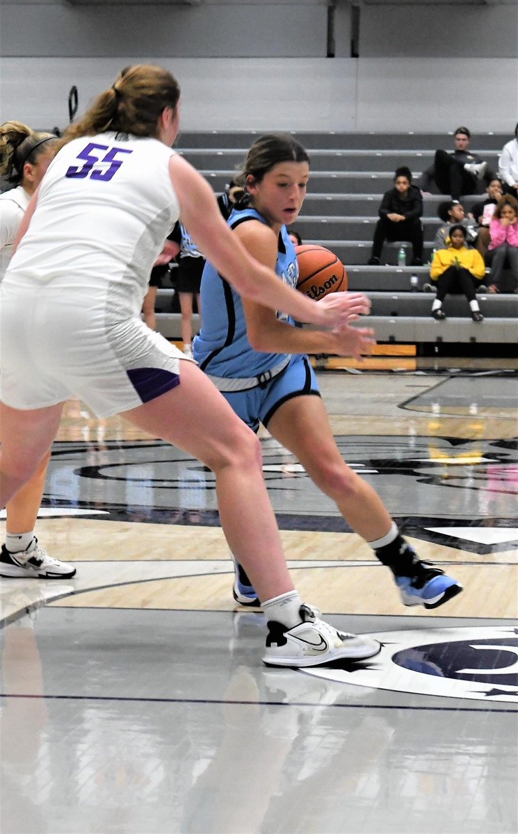 lindalou8705's tweet photo. @cchittenden24 had a great game against a Big Brownsburg team. She put up 13 points and was a defensive beast. Keep grinding creedance!! https://t.co/Kor6ycJ7fe
