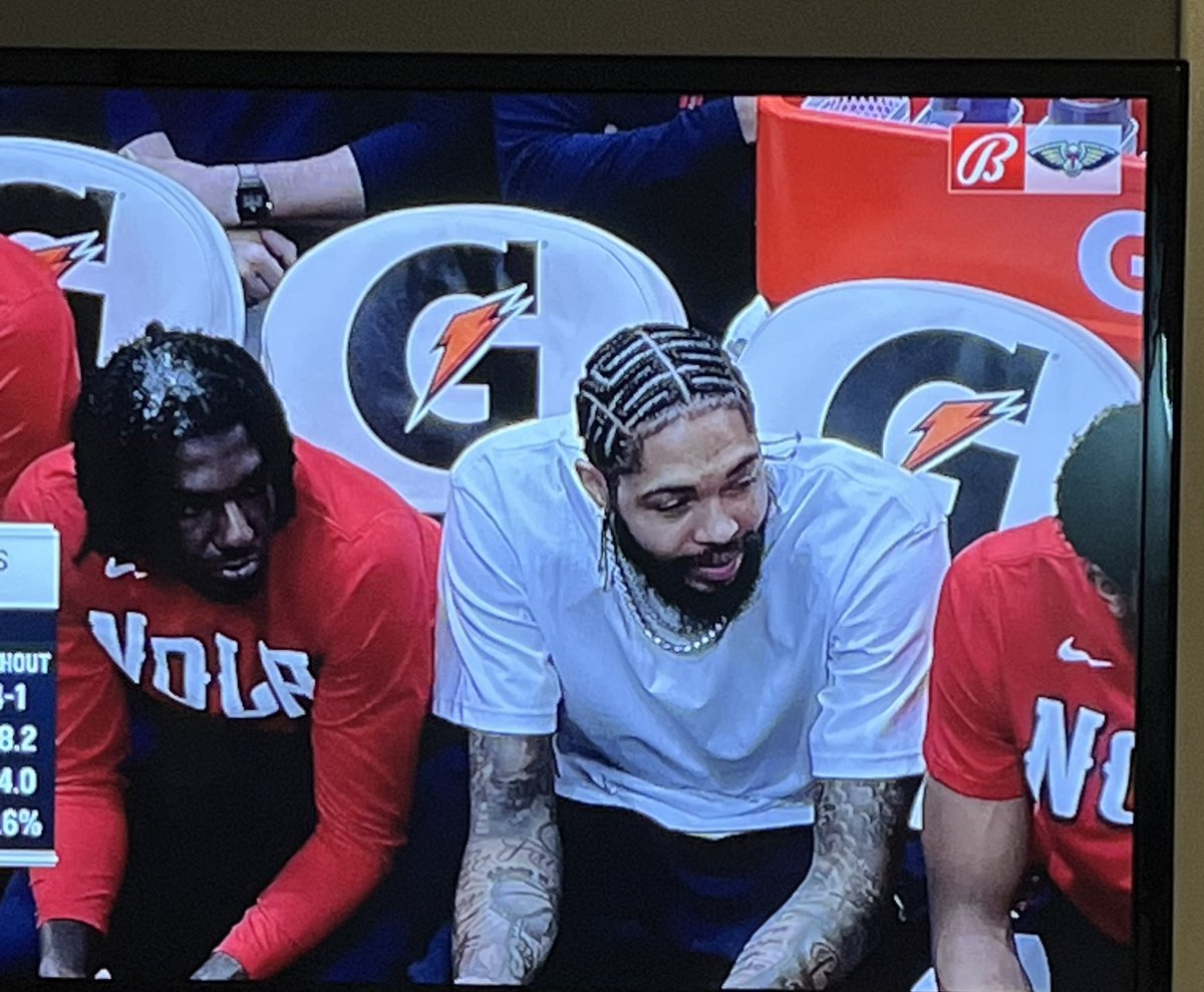 ELeezyFBaby's tweet photo. This can mean only one thing. Our guy will be back soon. @B_Ingram13 @PelicansNBA #newyearnewhair https://t.co/v8Vz6EiWaG
