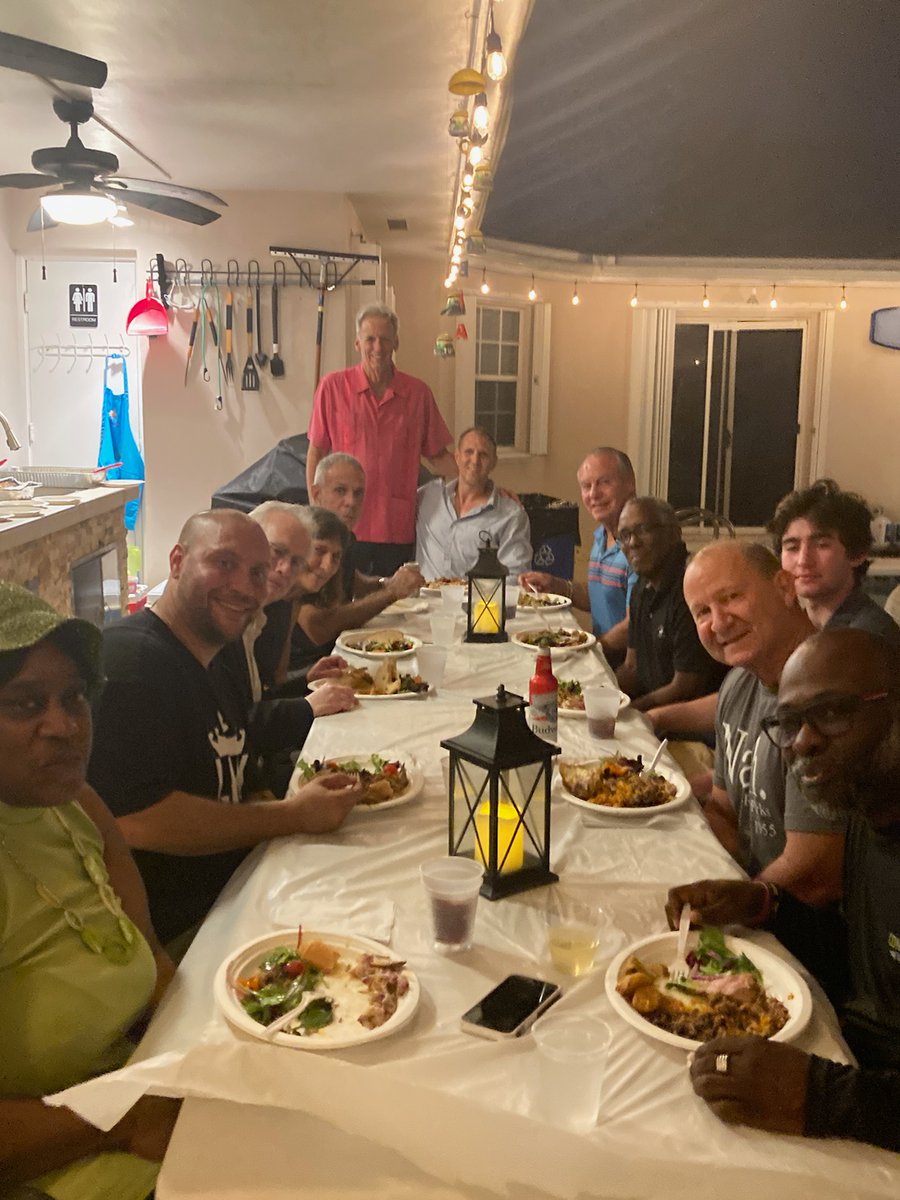 mosermultimedia's tweet photo. Welcome home dinner with friends in Reentry world who supported me when inside. Love to all. #exchangeforchange. #reentry2.0. #. https://t.co/4Rtyen3GZi