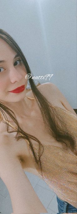 Hola amores feliz a&ntilde;o  &iquest;C&oacute;mo la pasaron? https://t.co/k7C3tRxGQN<a href="/tag/nuevafotodeperfil"class="tags"><span>#nuevafotodeperfil</span></a>