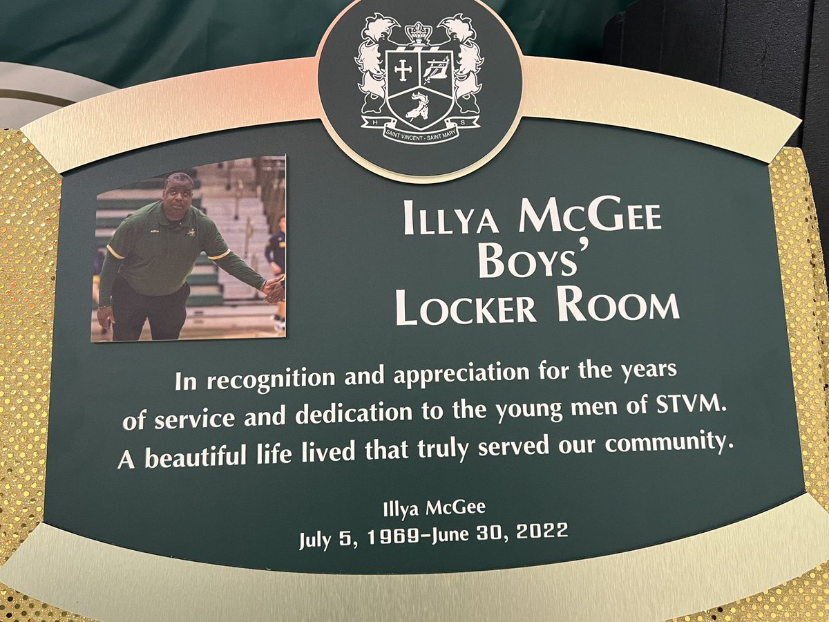 STVMAthletics's tweet photo. We honored a legend in the STVM basketball community. Tonight we officially dedicated the boys locker room to long time boys assistant basketball coach Illya McGee who passed away abruptly this summer. Thank you for everyone in attendance for this amazing celebration! Go Irish 🍀 https://t.co/HmvUfHd0MR