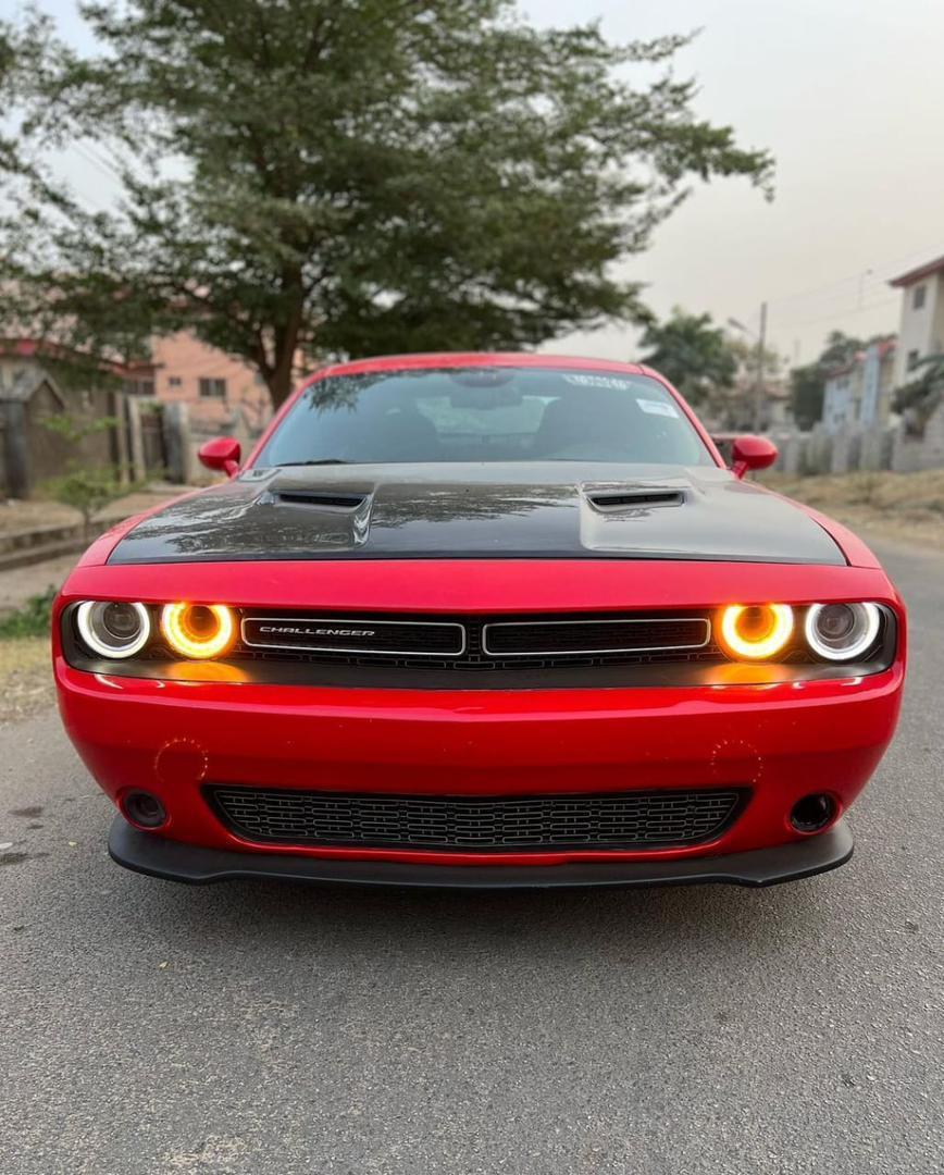 GoCrownTeam's tweet photo. Distress Sale Very clean 2016 Dodge challenger SXT V6.. keyless entry with original customs duty location Abuja… price 10.8m  Call me on 09018251214 https://t.co/vSjlmzltcI