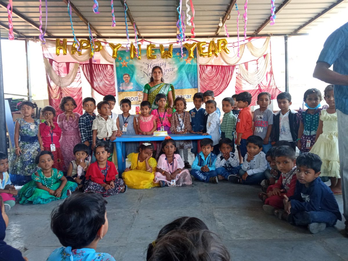 memsjngroups's tweet photo. Montessori JN Group of Schools, Bibinagar Branch Celebrated New Year 2023.

#memsjngroups #montessorijngroupofschools #childrens #education #mems #students #celebration #newyear2023 #hello23 https://t.co/qqM5rvkADK
