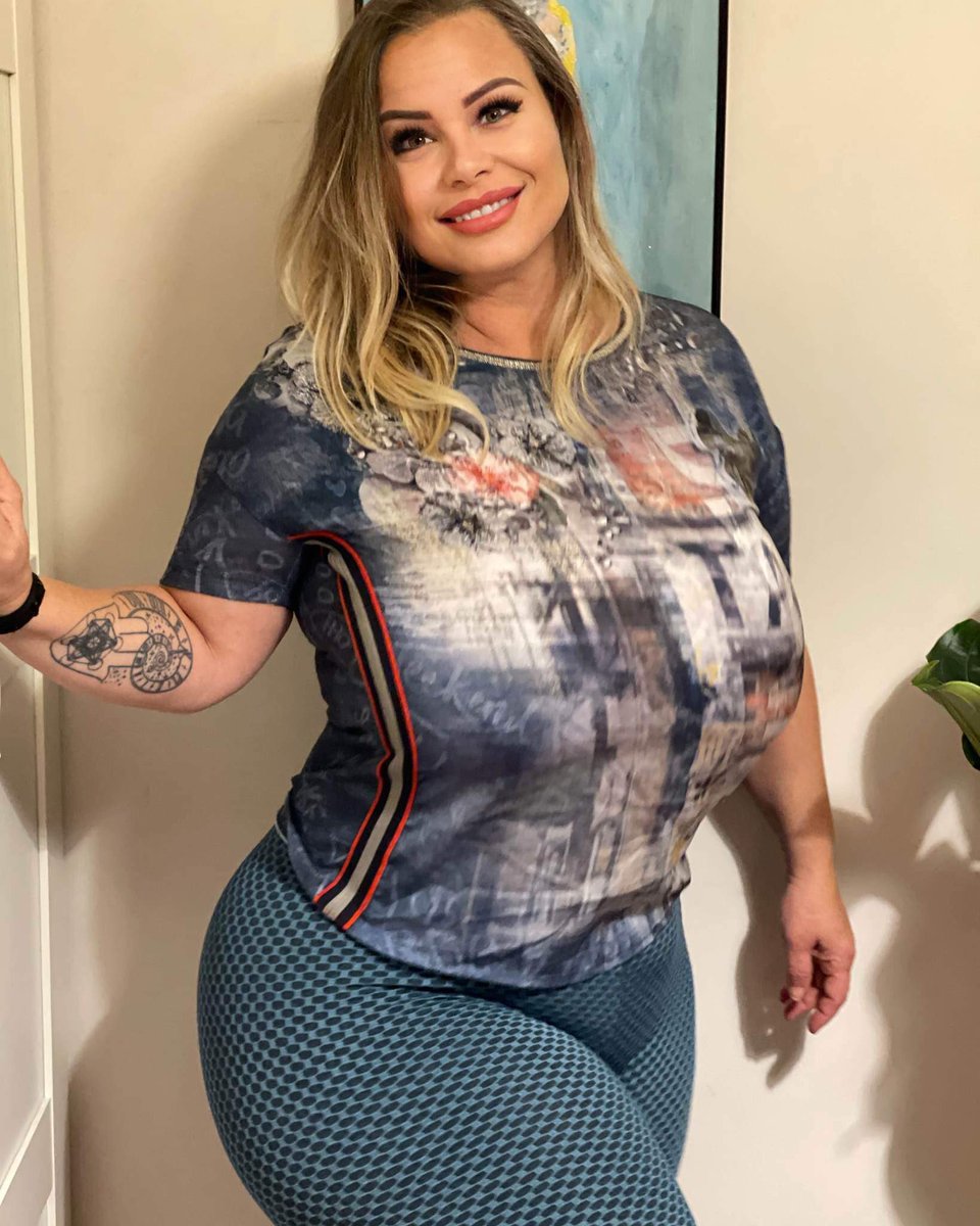 Confidenceinmybody on Twitter: "Thicccc a.f. http://onlyfans/bellabodhivip"