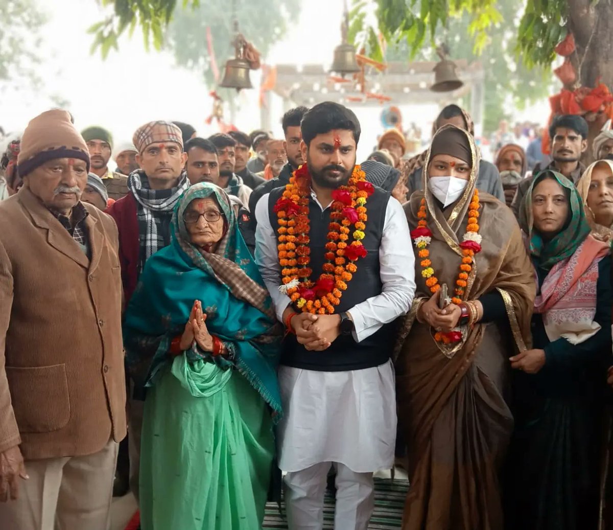bhuwan08's tweet photo. 3 तारीक को सुंदरकांड के पश्चात बिजावर विधानसभा में तीन माह की 'जन संवाद पदयात्रा' की शुरुआत की है। बिजावर विधानसभा निर्वाचन क्षेत्र की प्रत्येक पंचायत के प्रत्येक गांव तक पदयात्रा पहुंचेगी।
@INCIndia @INCMP @digvijaya_28
#jansamvadpadyatra #BharatJodoYatra #भारतजोडोयात्रा https://t.co/jYFNq8ktxq