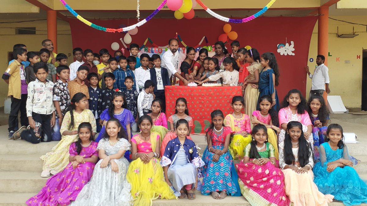 memsjngroups's tweet photo. Montessori JN Group of Schools, Kataram Branch Celebrated New Year 2023.

#memsjngroups #montessorijngroupofschools #childrens #education #mems #students #celebration #newyear2023 #hello23 https://t.co/fquXNolkV9