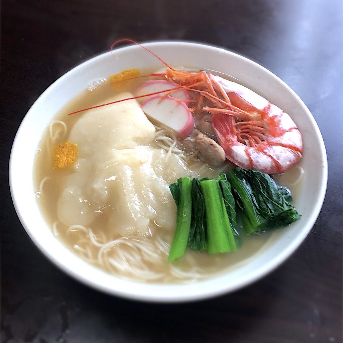 fujis_kitchen's tweet photo. 炭水化物の波状攻撃、雑煮にゅうめん😋🎍 https://t.co/SFtYRrDEwp