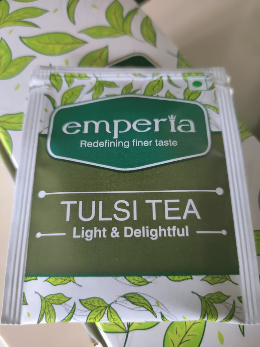 lisssomeshans's tweet photo. Feeling fresh with a #tulsigreentea https://t.co/6DUQPUZ7k7