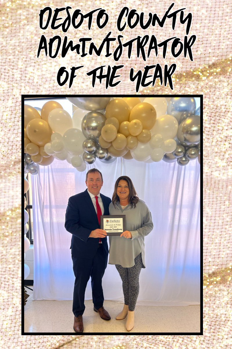 TweetDCS_LPS's tweet photo. Congratulations to Mrs. Jeannie Treadway, 2022-2023 Desoto County Schools Administrator of the Year 🎉
We are forever grateful for your impact on the students and staff of Lewisburg Primary School! ❤️💙 #TeamDCS #LPSRocks #AdminOfTheYear https://t.co/v3q3EM6J2V