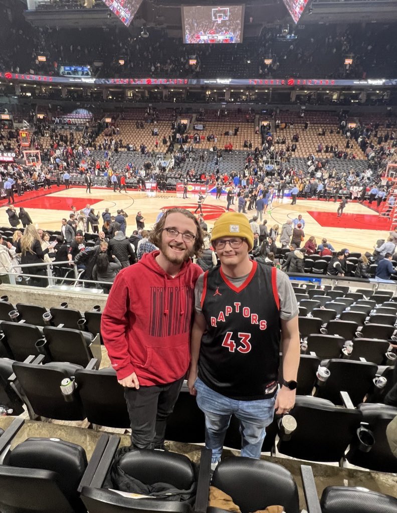 _Rich_Coffey's tweet photo. The best 🏀 game I’ve ever seen live.

The best seats I’ve ever gotten to see a  🏀 game in. 

What a way to start 2023.

@MattCoffey96 | #WeTheNorth https://t.co/Y91bZywsmG