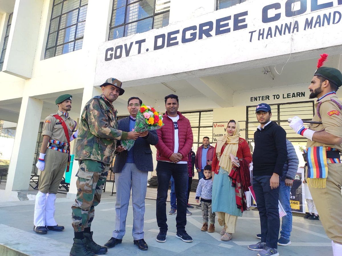 muhammad_shoket's tweet photo. GDC Thannamandi organised a Plantation Drive Under 07 Days Special Winter Camp 2023
#NSS 
#SpecialWinterCamp https://t.co/ZM5dmcmWp5