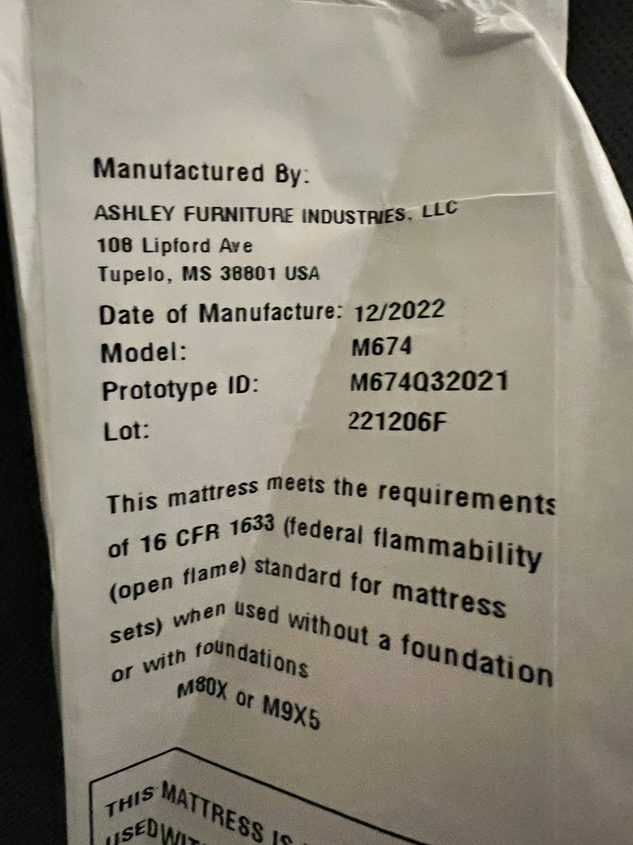 anAverageSam's tweet photo. @AshleyHomeStore Now you only delivered the bed and brought the incorrect mattress.  Get us what we ordered now! https://t.co/Oqun50l5Jv