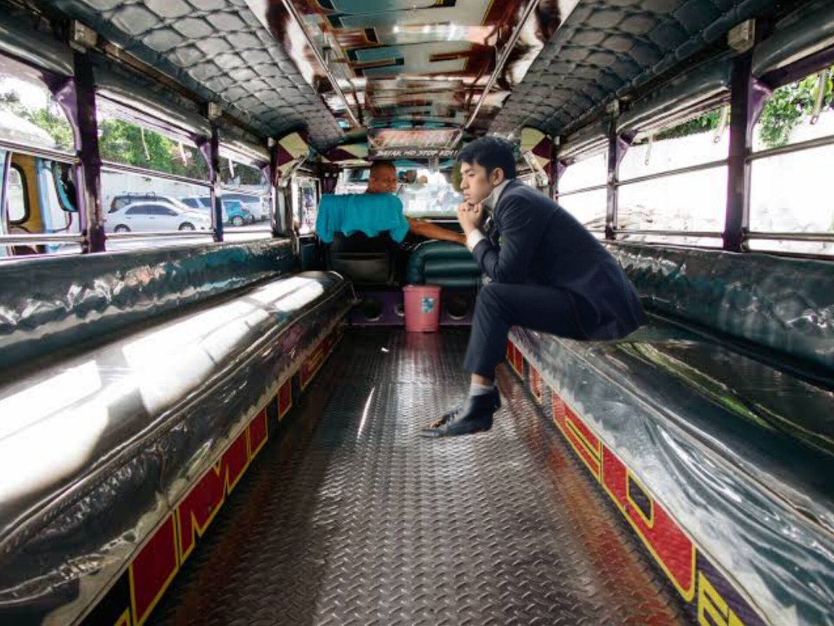 Yung nag-iemote ka sa jeep kasi pinapatugtog ni manong driver ung Kailangan Kita ni <a href="/davidlicauco/">David Licauco</a> 🥲🌧 <a href="/DavidTroopsOFC/">DAVID TROOPS OFFICIAL 🪖</a>