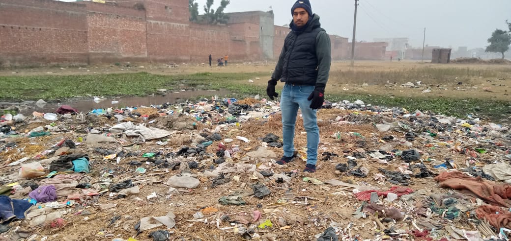 aap_minority's tweet photo. मा.सांसद @SanjayAzadSln के आह्वान व @aap_minority अध्यक्ष @ShakeelMalikAAP के निर्देशानुसार, AAP का #SelfieWithKooda अभियान किया

क्षेत्र-  नगर पालिक सम्भल के मोहल्ला सराय तारीन का ये हे हाल

द्वारा-
सय्यद मंजूर हुसैन
ज़िला अध्यक्ष,सम्भल
माइनॉरिटी विंग
 @AAPUttarPradesh https://t.co/cTjfupXzUK
