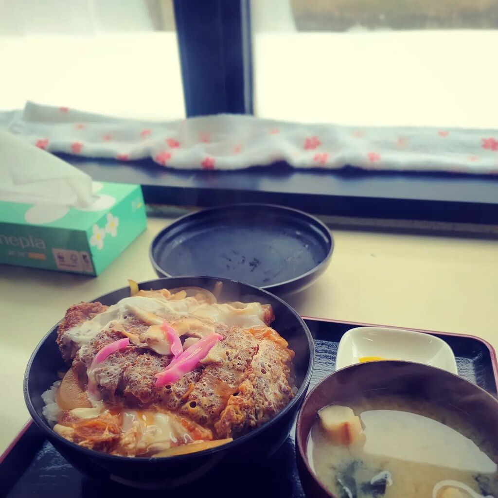 ext404's tweet photo. #ｶﾂﾄﾞｰﾝ
#駅ナカチャンコ食堂 via Instagram https://t.co/jqXVkAJuB9 https://t.co/wZvDQHlbXJ
