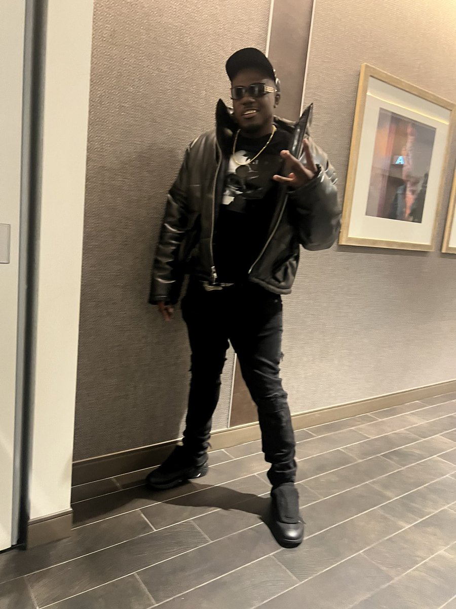 DesignerTelley's tweet photo. They don’t believe he a west Oakland nigga I make this shit look good https://t.co/2ESDD2t9jb