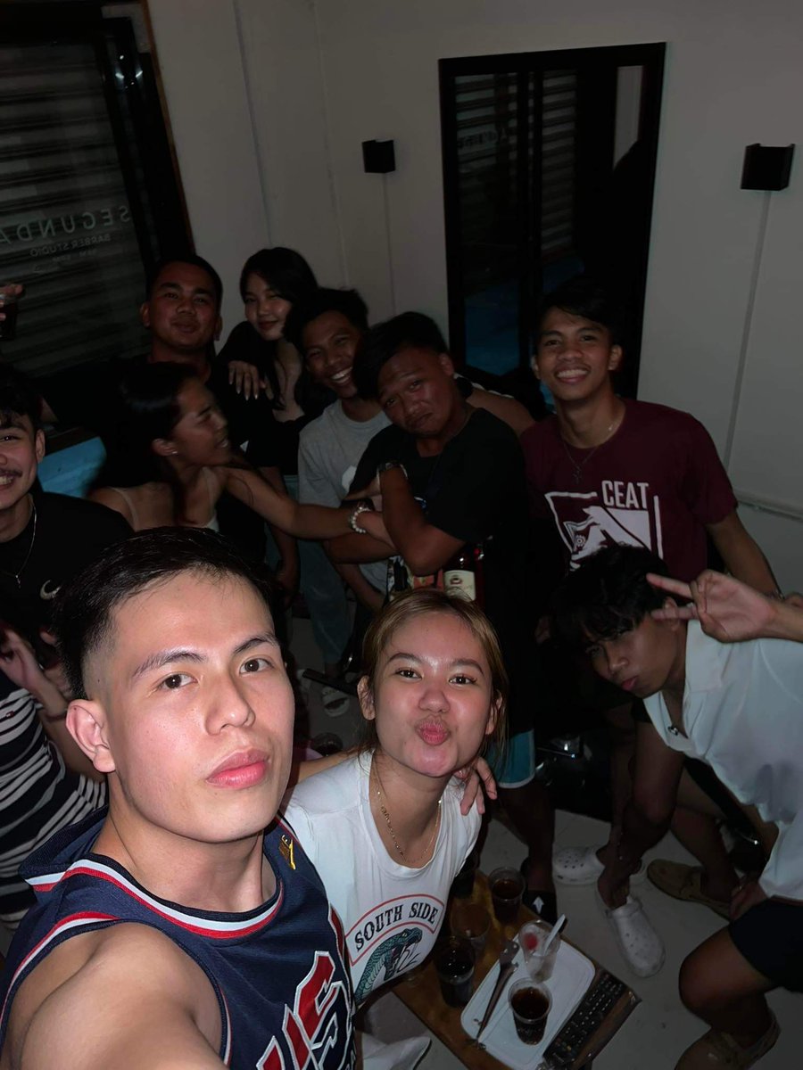 peeeeeeeern's tweet photo. tis was fun

sa uulitin https://t.co/I9nELM6XI1