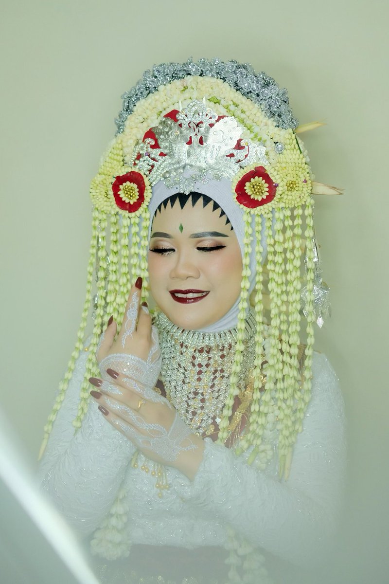 FirahAlam's tweet photo. Aku cantik bangeeedddd 🥰 https://t.co/KMRGEeT6mi