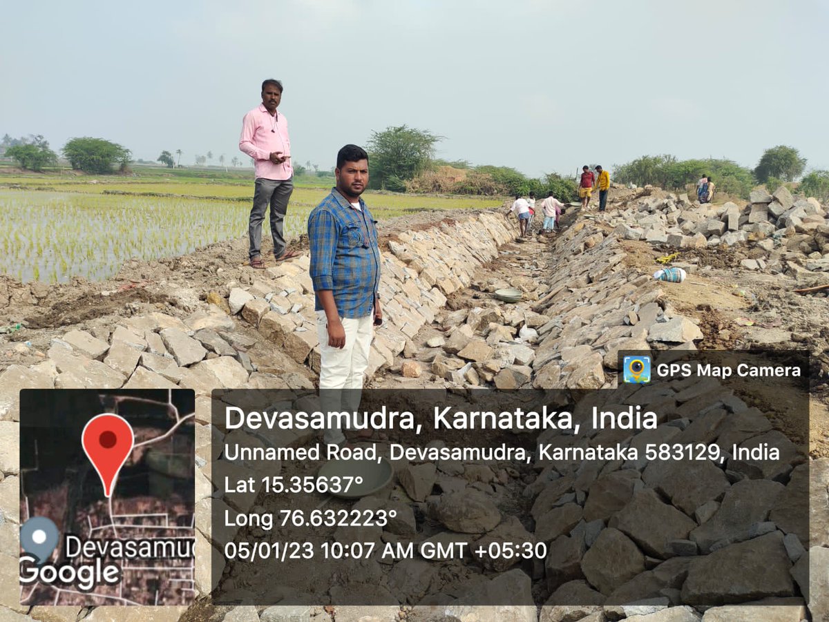 eokampli's tweet photo. ಬಳ್ಳಾರಿ ಜಿಲ್ಲೆಯ ಕಂಪ್ಲಿ ತಾಲೂಕಿನ ದೇವಸಮುದ್ರ ಗ್ರಾಮ ಪಂಚಾಯತ್ ವ್ಯಾಪ್ತಿಯಲ್ಲಿ ಬೂದು ನೀರು ನಿರ್ವಹಣೆ ಕಾಮಗಾರಿ ಪ್ರಗತಿಯಲ್ಲಿದೆ. https://t.co/rPUDJSVrrN
