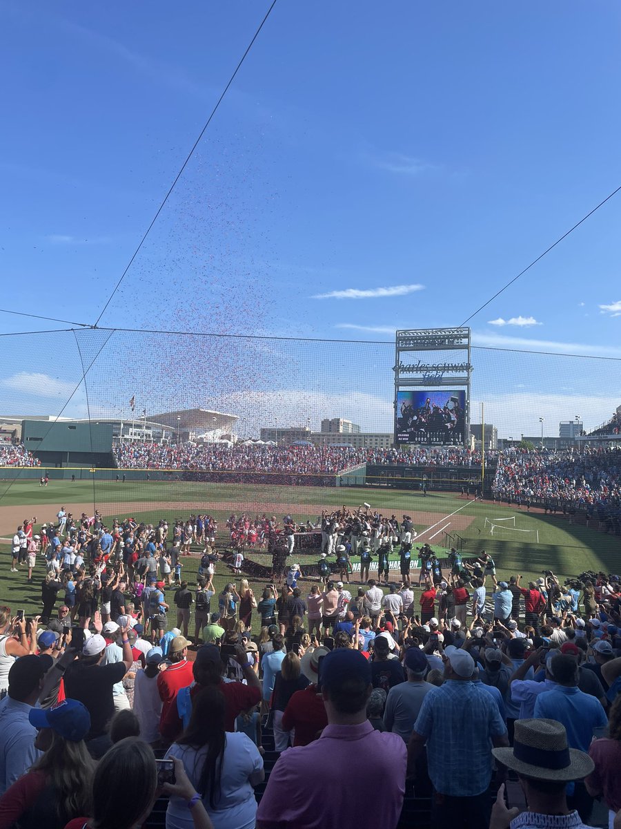 RossM135's tweet photo. @OleMissPix @OleMissBSB https://t.co/oZ1l1eqy6q