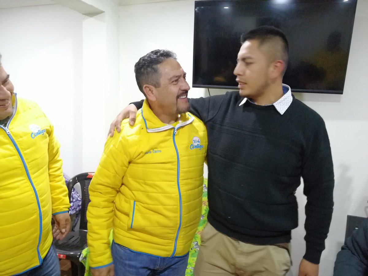 MarioVCastroQ's tweet photo. La casa de don Carlos Guzhñay, será la sede parroquial de la 'Alianza Contigo Avanza por #Cuenca y el #Azuay' listas 104-8-3. 

#MarioCastroAlcalde por una #CiudadSegura. https://t.co/7KqsdQHu5h
