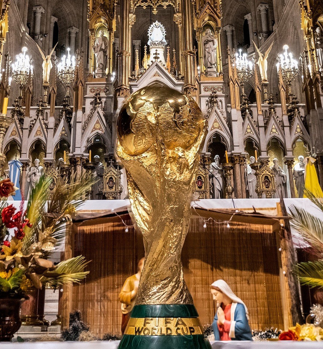 LujanOut's tweet photo. La copa del mundo bendecida donde? 
En Luján⚽️⛪️🇦🇷 https://t.co/K3vw1u2KMc