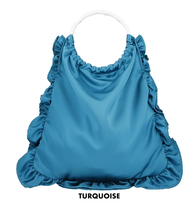 HELOYSEofficial's tweet photo. - bamboo butterfly tote satin -

 ペイントしたモダンなバンブーハンドルと

上品なサテンのバタフライを組み合わせた美しくノスタルジックなトート。

#heloyse #エロイーズ #sholderonlove #トートバッグ https://t.co/VVLfNOtdKa