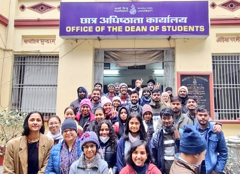 VCofficeBHU's tweet photo. काशी हिन्दू विश्वविद्यालय के विद्यार्थियों का दल 36 वी, केंद्रीय क्षेत्रीय युवा महोत्सव मे प्रतिभाग लेने हेतु सतना, मध्य प्रदेश के लिए आज रवाना हुई l सभी प्रतिभागियों को हार्दिक शुभकामनाएं... https://t.co/IAHNxWjhN1