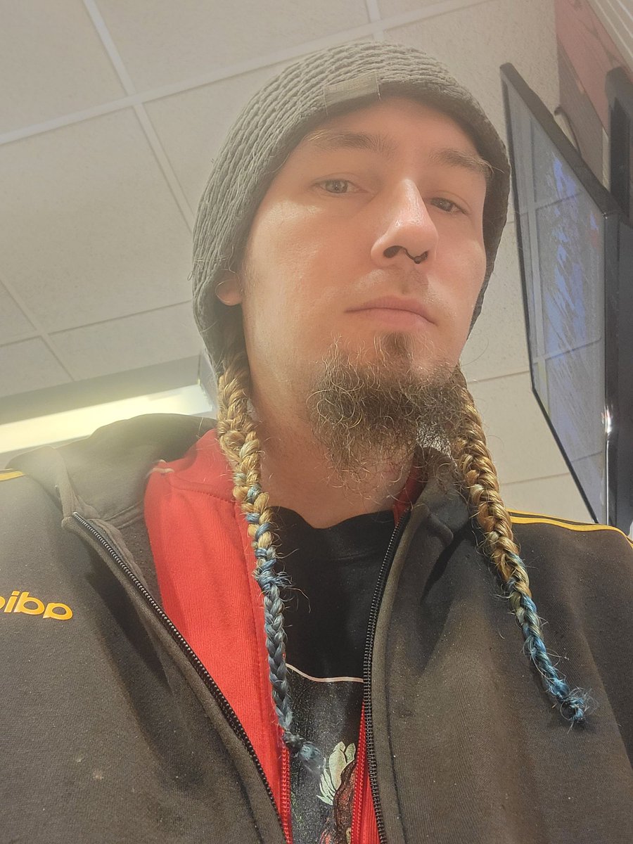 EROR_TM's tweet image. This account has a face. Rarely seen.