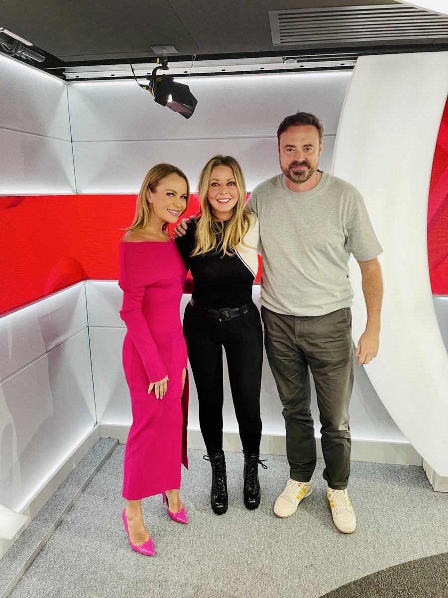 PERFECT 10 PODCAST STARTING MONDAY JAN 9TH 

First stop this morning… @thisisheart talking about my NEW daily podcast @Perfect10Carol 🤩

10 questions, 10 points in 10 minutes ⏰ 

Lovely to see the team at @thisisheart @AmandaHolden @JamieTheakston xx