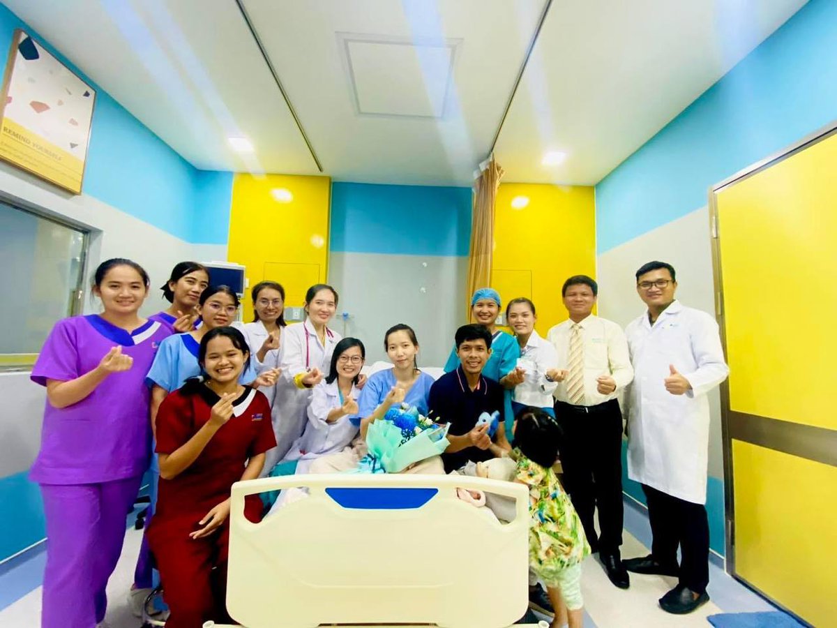 Lyzza58's tweet image. Thank you to all of you (team) for donating blood to the hospital to help all patients.👏👏🥰🥰