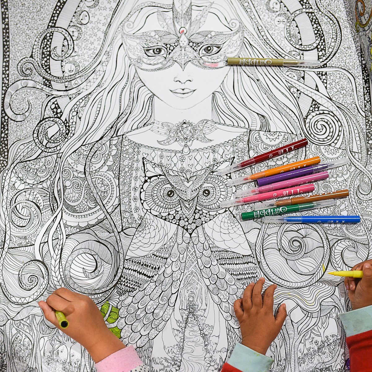 Axis_Toys's tweet photo. Are you ready to ColourAway, literally? 

Designed and manufactured in Australia ColourAway posters provide 20 plus hours of colouring in, so enjoy a hot coffee while the kids get creative ! 

See more great designs on our webpage ! https://t.co/jPKohWCrxB https://t.co/HcyJiy0lN4