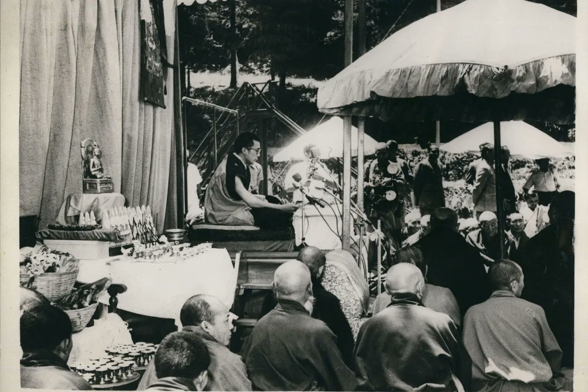 63 years ago, The #DalaiLama celebrates Lord #Buddha's Birthday in May 1959 at The Birla House at Mussoorie. 

Photo: Keystone Press