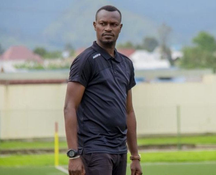 actneatcareltd's tweet photo. Umutoza mukuru wa @SunriseFcUbumwe, @SeningaInnocent avuga ko mu myaka ishize yahuye n'ibibazo by'ubuzima ariko kuri ubu hari ibyo yahisemo guhagarika burundu birimo no kunywa inzoga ndetse hashize amezi umunani atazi uko imera.
👏👏👏👏 #ManagerIS🇷🇼 https://t.co/0dIxarJXcb