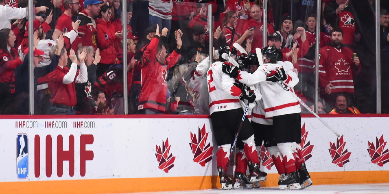 VOCMNEWS's tweet photo. Team Canada Going for Gold at World Juniors

https://t.co/RG34weN2CP https://t.co/a5DdA0bb9G