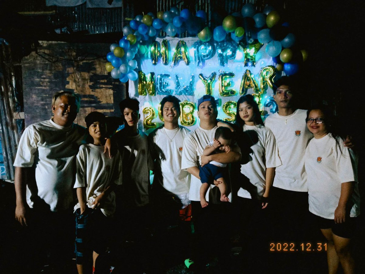 dadehpenchong's tweet photo. maganda't poging lahi para alam nyo^^ https://t.co/M75JxwGneH