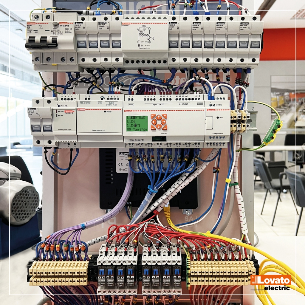 LOVATOElecSpa's tweet photo. Learning panel. #lovatoelectric #weuselovato #motorprotectioncircuitbreakers#fuseholder  #transformer #switchingpowersupply #microPLC #HMIpanel #generalpurposerelays https://t.co/F6P7k3UoPT