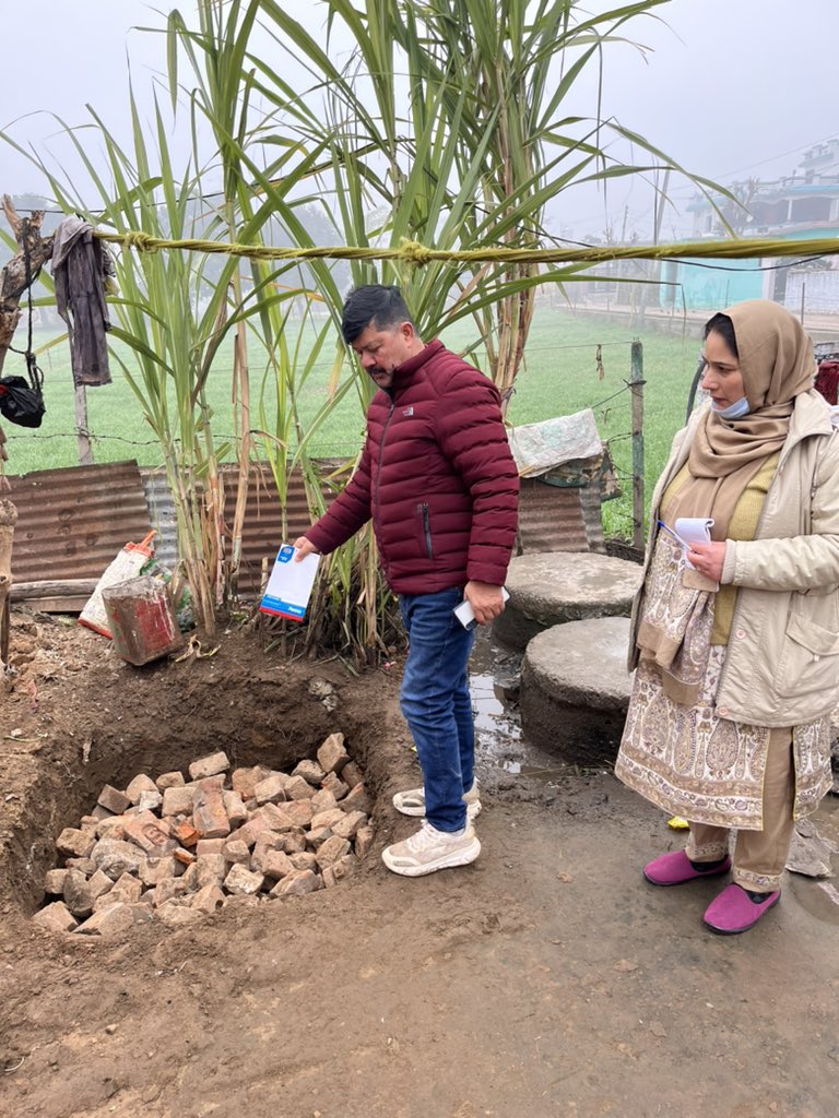 ddrsjammu's tweet photo. ODF+ villages on ground inspection today at Block Akhnoor and Bhalwal, Distt Jammu by Dep Director Sanna Khan, ACP Nighat Alam and Field Officer Sania Haq khan. https://t.co/PiVT1c6Fqe