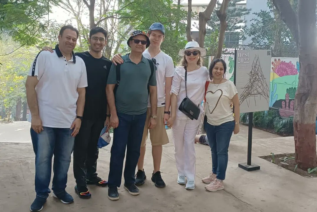 Khaki_Tours's tweet photo. Ashishโs brother was down in #Mumbai from #Switzerland, and the two families joined us on a #BygoneBandra walk. #Bandraโs sights and stories were as much a joy to the Mumbaikars as to the videshis. The #MountMary church, the quaint cottages and #Ranwar village made their day! https://t.co/SQOJjI0ySW