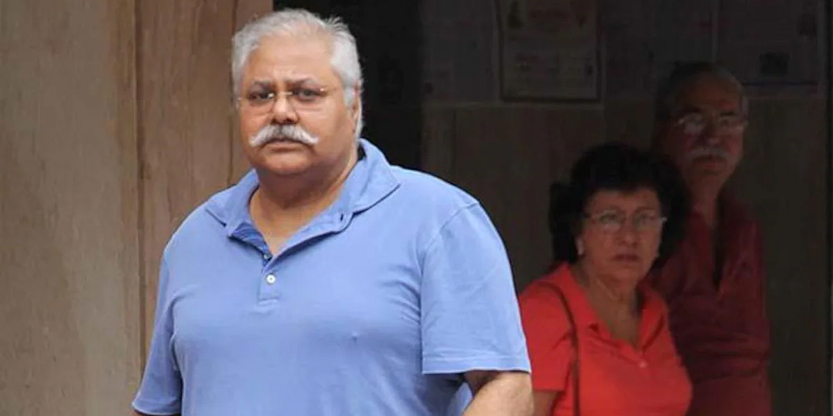 pollywoodtadka's tweet image. ਹਵਾਈ ਅੱਡਾ ਪ੍ਰਸ਼ਾਸਨ ਨੇ Satish Shah ਕੋਲੋਂ ਮੰਗੀ ਮੁਆਫ਼ੀ, Heathrow Airport ’ਤੇ ਕਰਮਚਾਰੀ ਨੇ ਕੀਤੀ ਸੀ ਨਸਲੀ ਟਿੱਪਣੀ

jagbani.punjabkesari.in/entertainment/…

#SatishShah #AirportAdministration #Apologized #HeathrowAirport