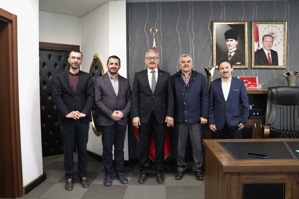 11. Ufka Yolculuk bilgi ve kültür yarışması kapsamında Yarışma İl Temsilcisi Mehmet Emin  ÖZTÜRK ve il heyetinden Salih ÜNEL, Osman ALTUN ve Ramazan ULUKAVAK, Millî Eğitim Müdürümüz Ömer AKMANŞEN'i ziyaret ederek bilgi verdiler.

<a href="/akmansen/">Ömer AKMANŞEN</a>